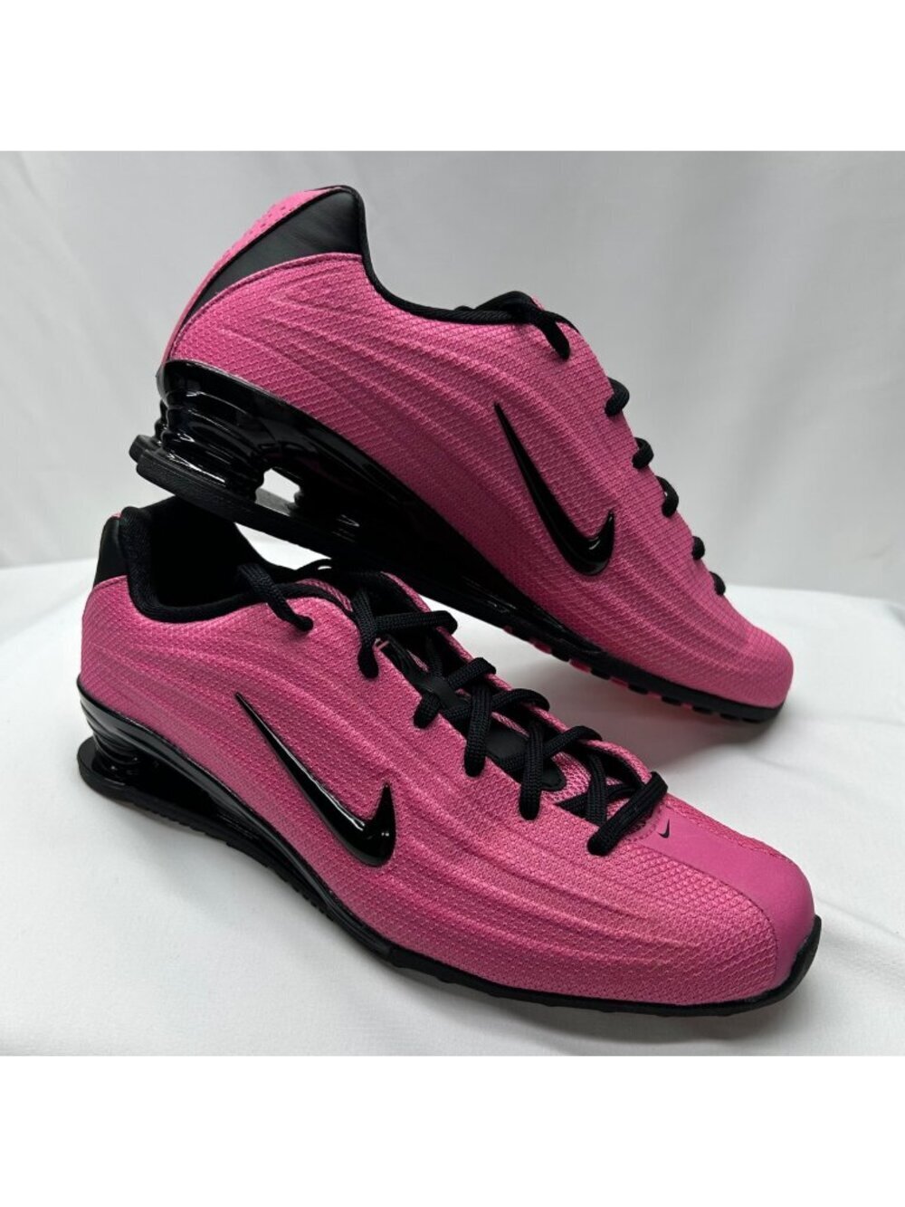 NIKE SHOX Z PINSICKLE Women's Pink and Black Sneakers 7